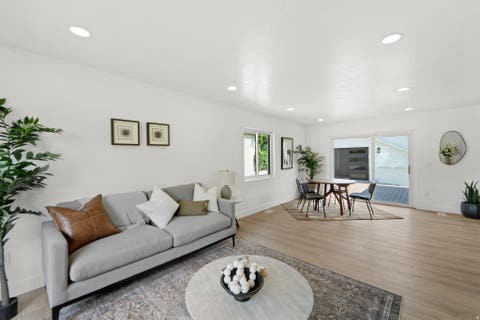 Tiny photo for 2242 E KENSINGTON AVE S, Salt Lake City, UT 84108 (MLS # 2177173)