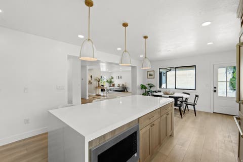 Tiny photo for 2242 E KENSINGTON AVE S, Salt Lake City, UT 84108 (MLS # 2177173)