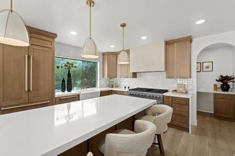 Tiny photo for 2242 E KENSINGTON AVE S, Salt Lake City, UT 84108 (MLS # 2177173)