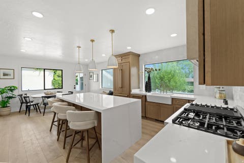 Tiny photo for 2242 E KENSINGTON AVE S, Salt Lake City, UT 84108 (MLS # 2177173)