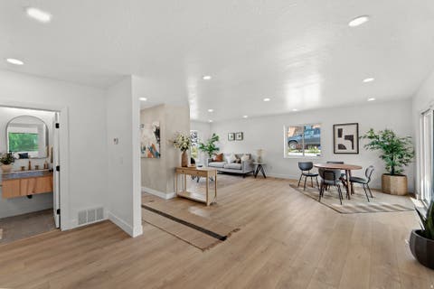 Tiny photo for 2242 E KENSINGTON AVE S, Salt Lake City, UT 84108 (MLS # 2177173)