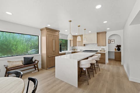 Tiny photo for 2242 E KENSINGTON AVE S, Salt Lake City, UT 84108 (MLS # 2177173)