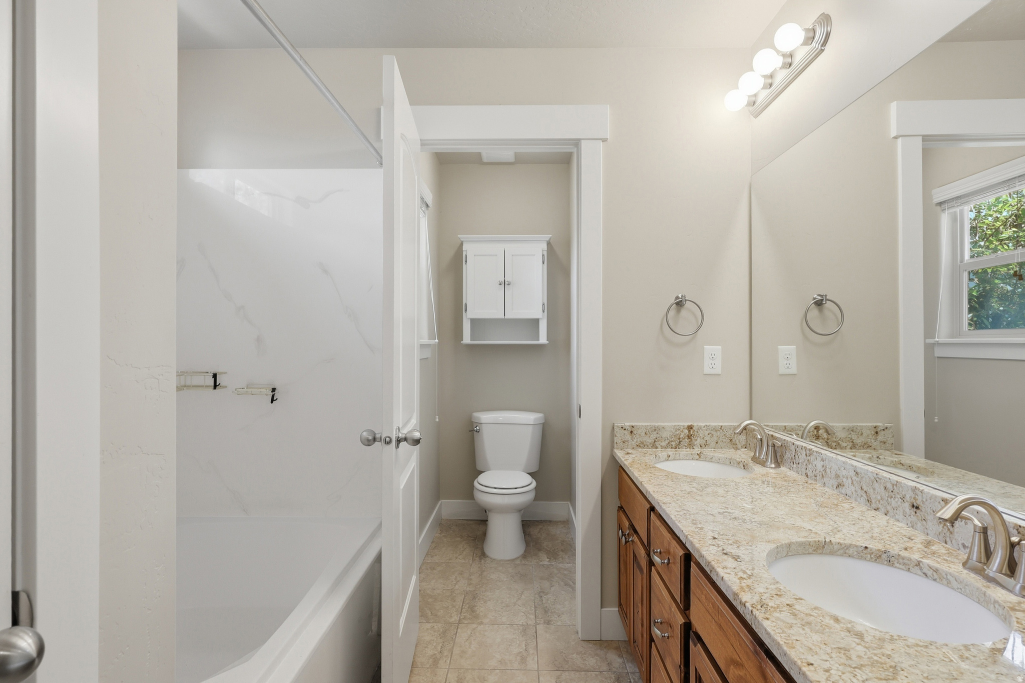 ASPEN POINTE - Residential