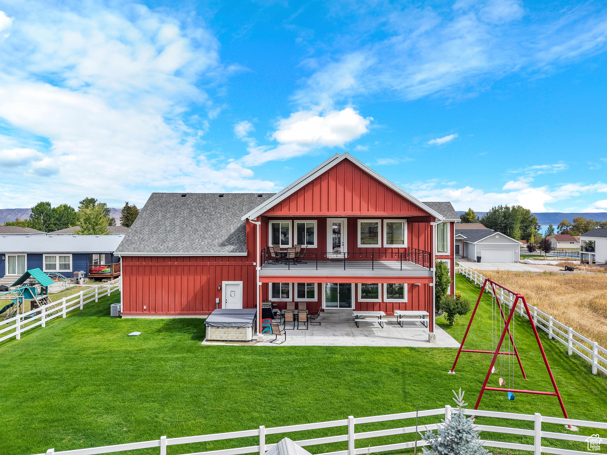 BUTTERCUP FARMS - Residential