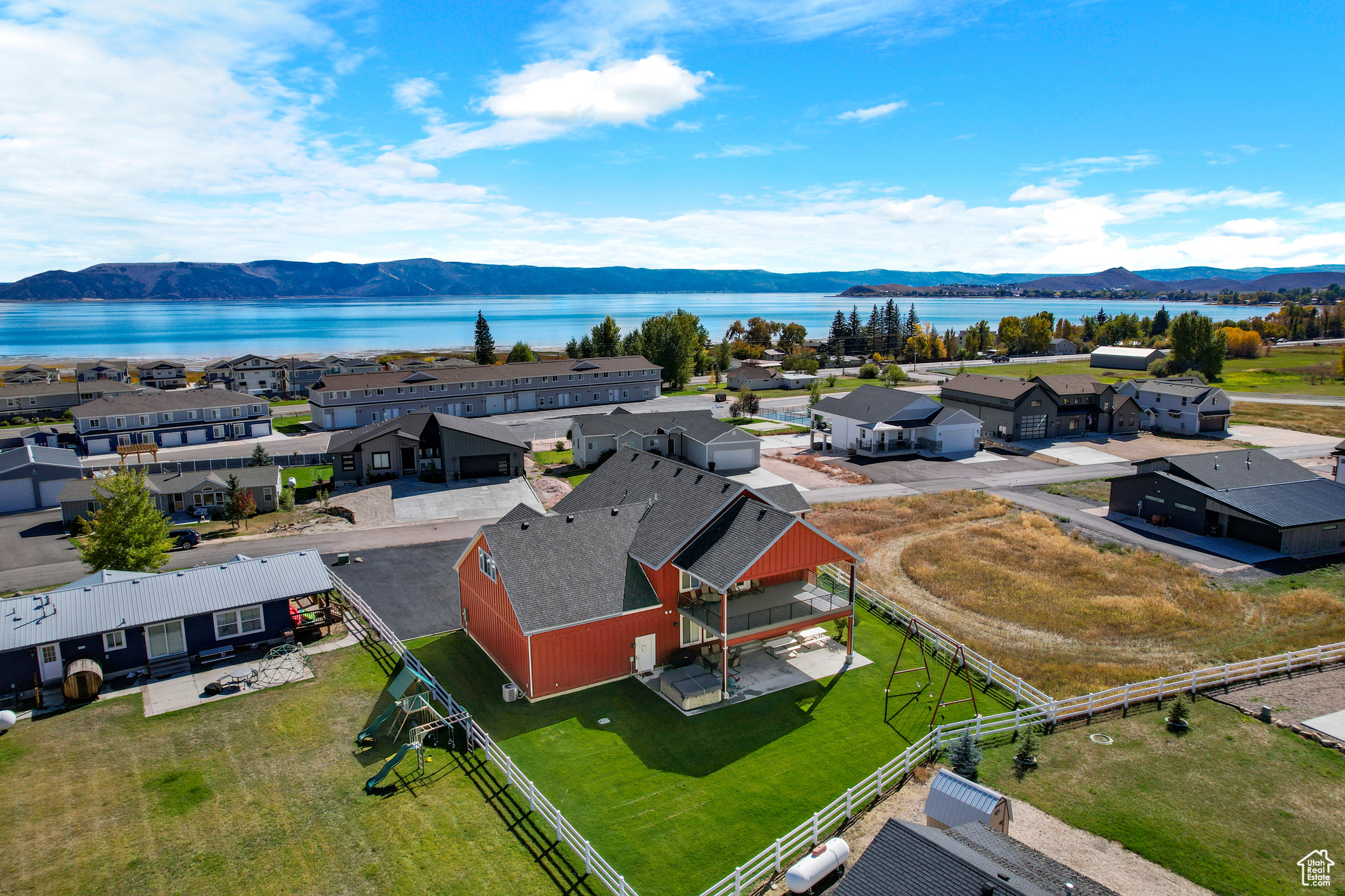 BUTTERCUP FARMS - Residential