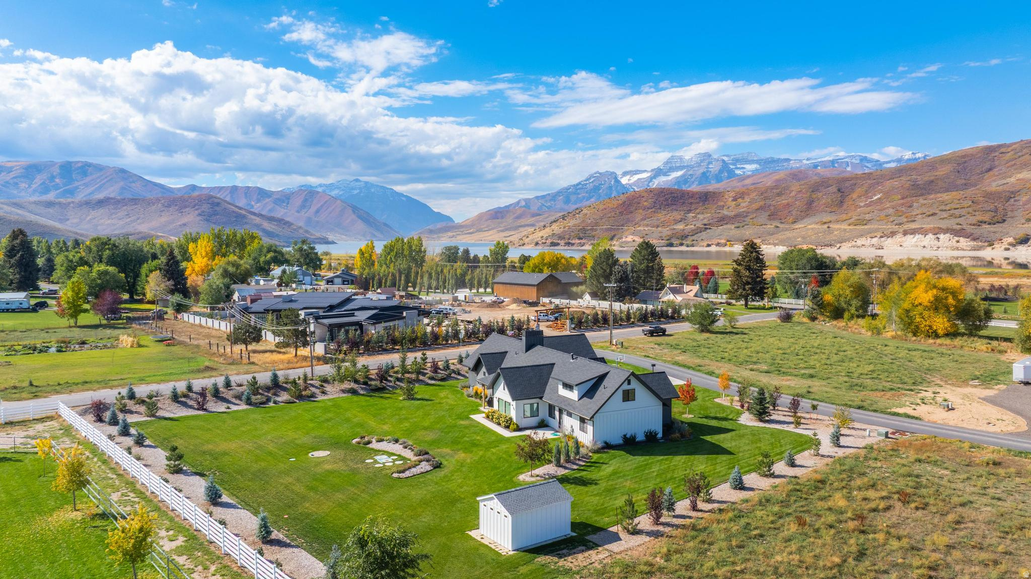 SUMMIT CREEK SUBDIVI - Residential