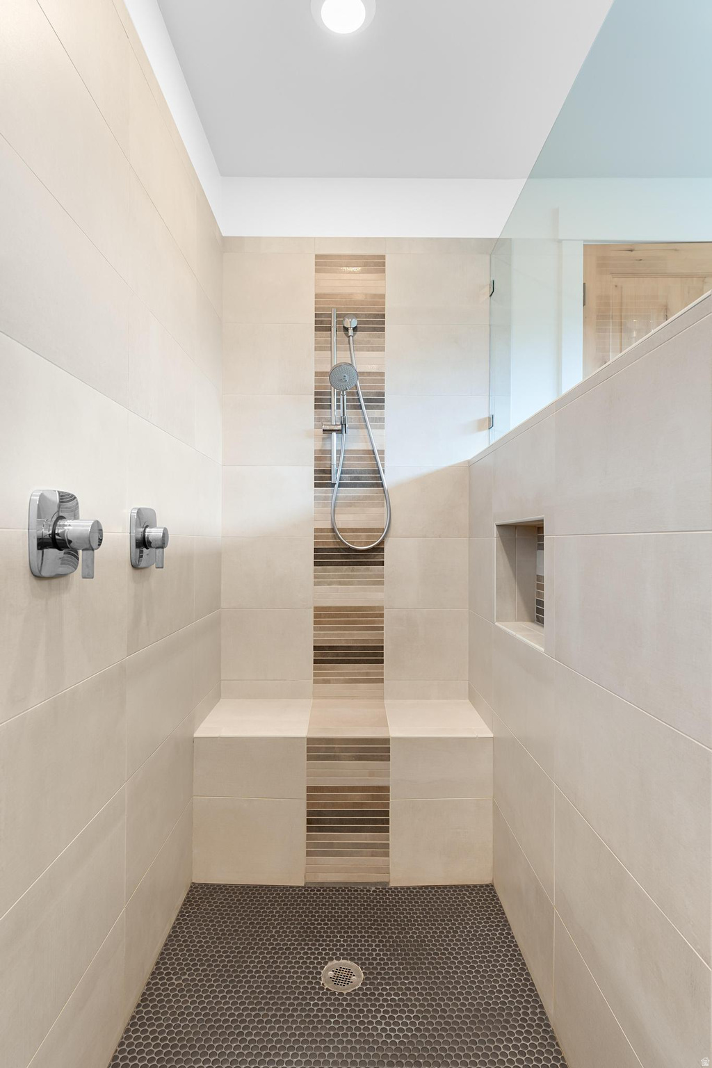 SUMMIT CREEK SUBDIVI - Residential