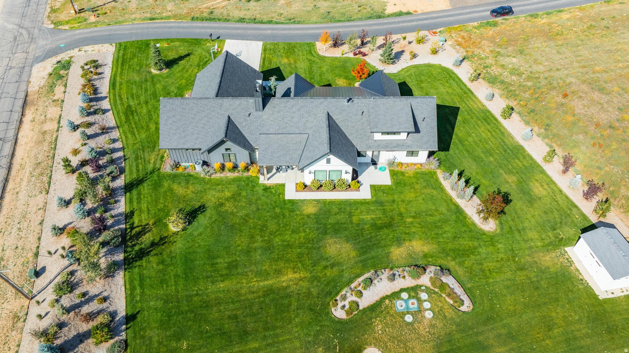 SUMMIT CREEK SUBDIVI - Residential