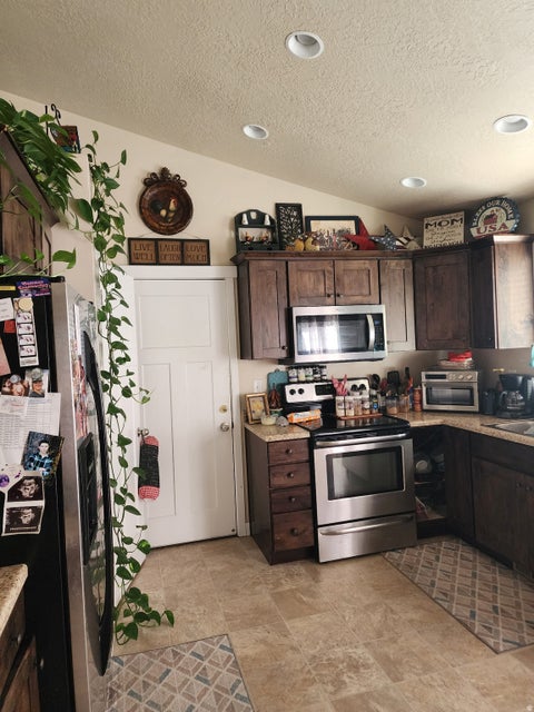 Tiny photo for 560 E 1140 S, Roosevelt, UT 84066 (MLS # 2175482)