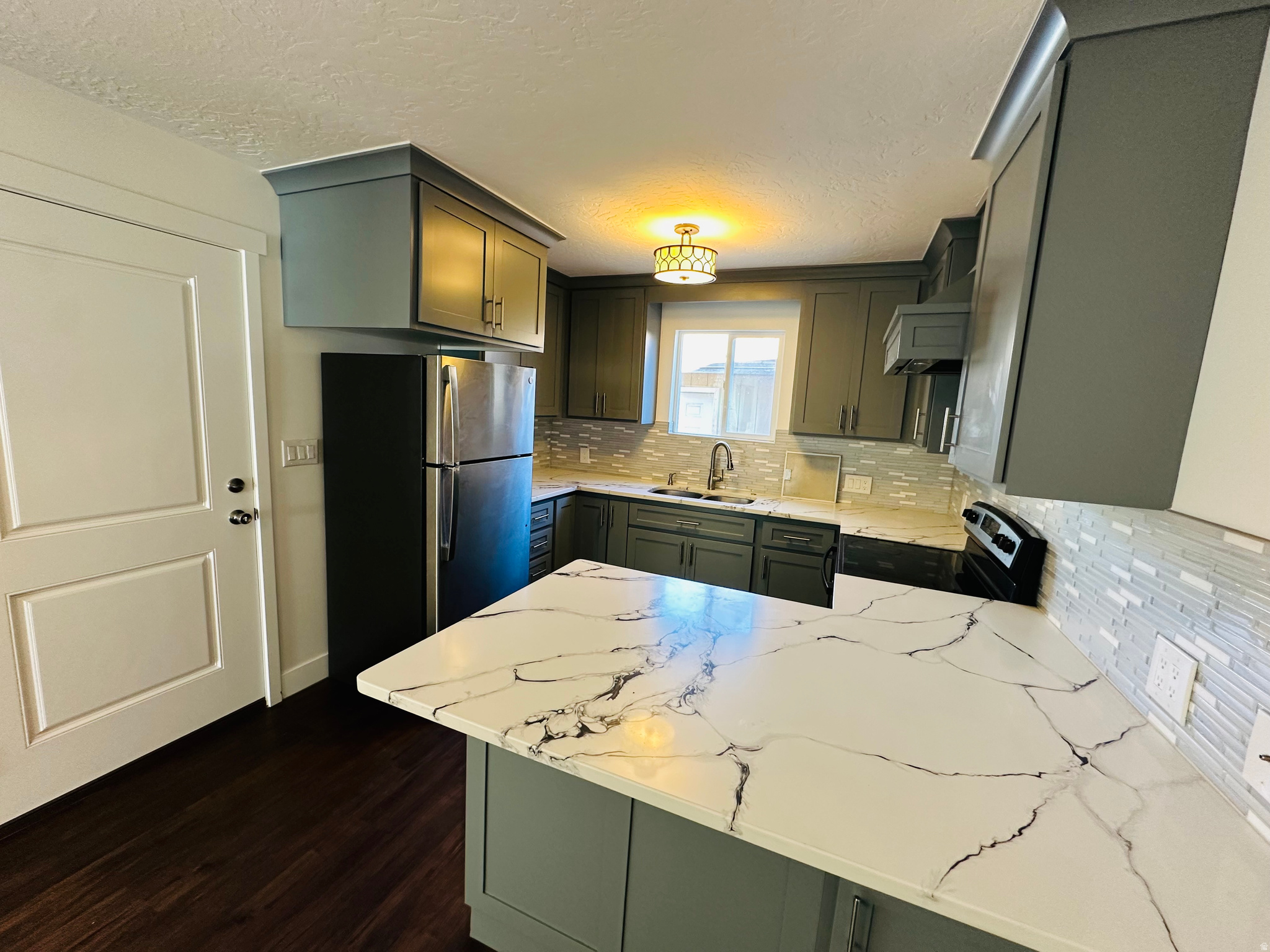 OQUIRRH SHADOWS - Residential