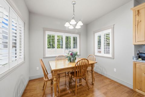 Tiny photo for 914 N 400 W, Centerville, UT 84014 (MLS # 2157924)