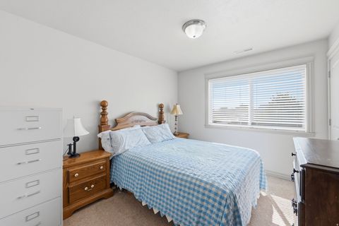 Tiny photo for 914 N 400 W, Centerville, UT 84014 (MLS # 2157924)