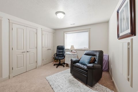 Tiny photo for 914 N 400 W, Centerville, UT 84014 (MLS # 2157924)