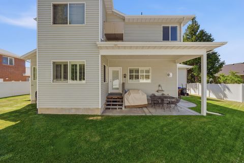 Tiny photo for 914 N 400 W, Centerville, UT 84014 (MLS # 2157924)
