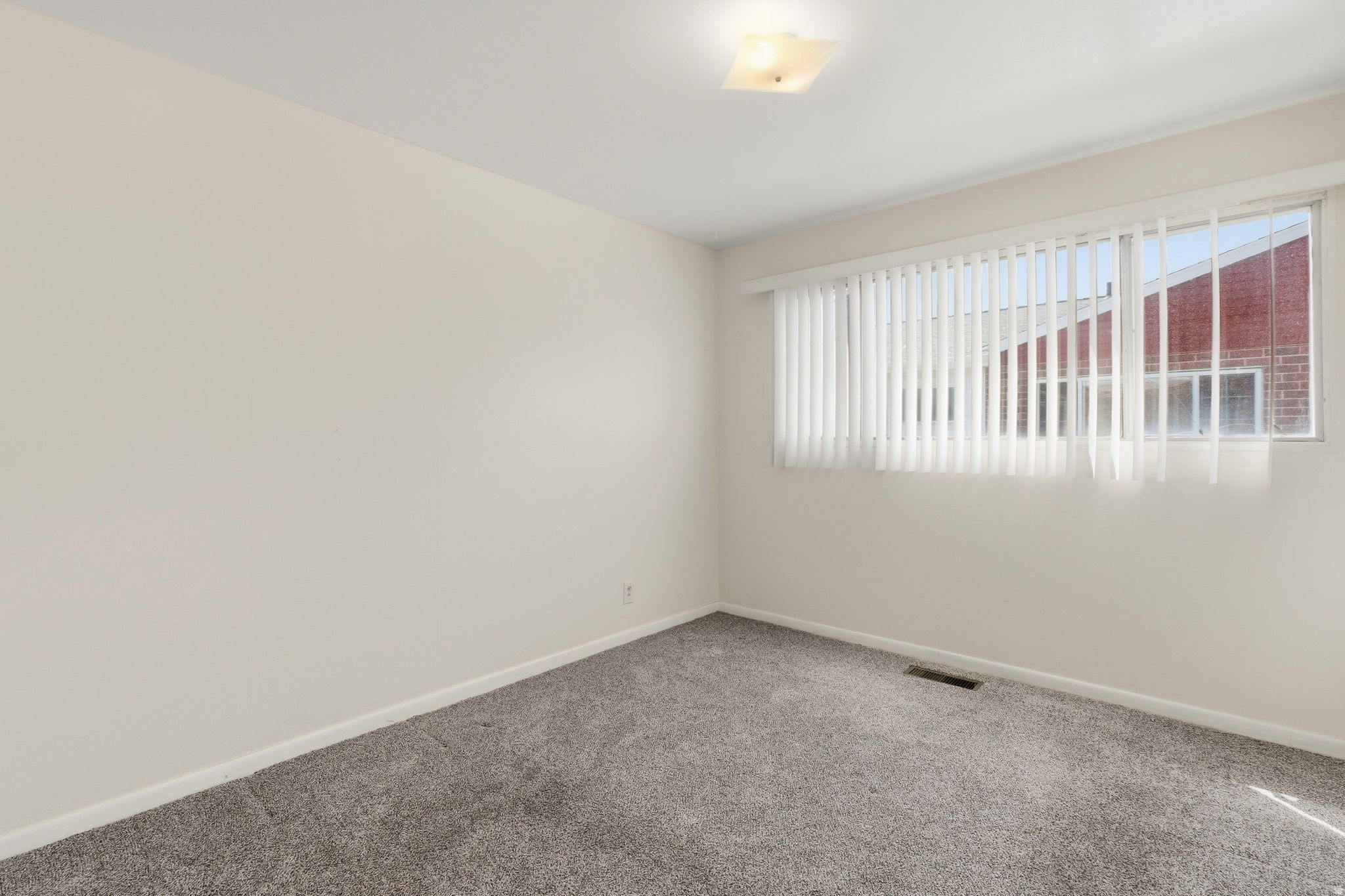 WHITE CITY - Residential