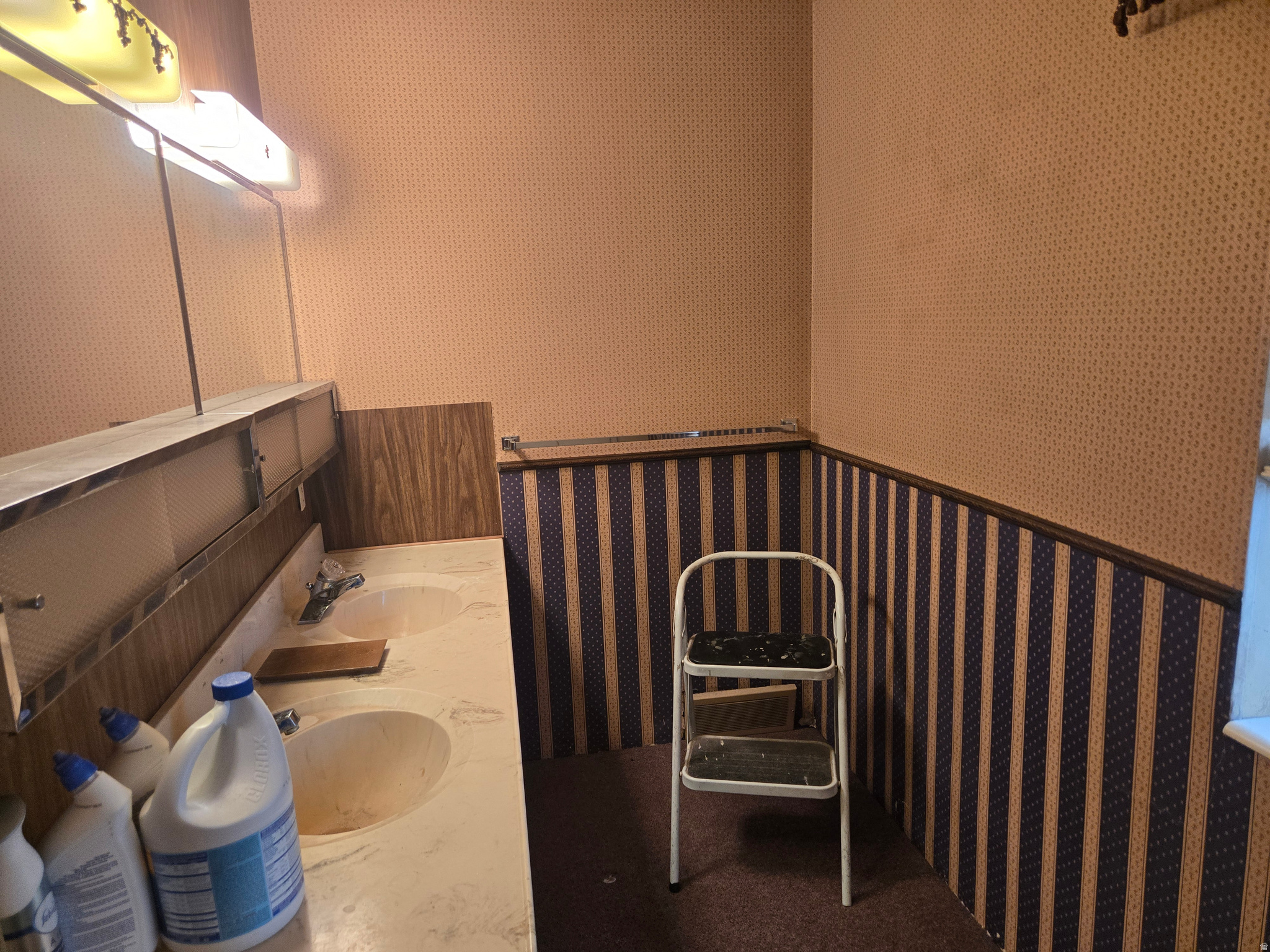 GEORGE ADONDAKIS SUB - Residential