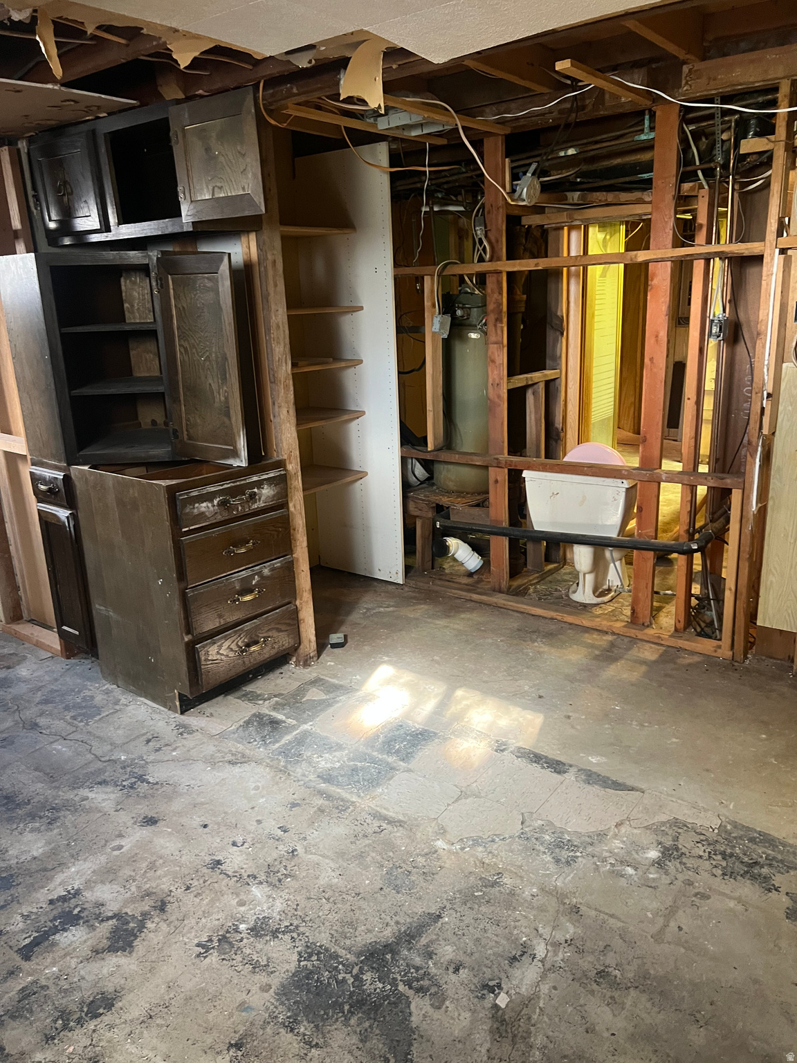 GEORGE ADONDAKIS SUB - Residential