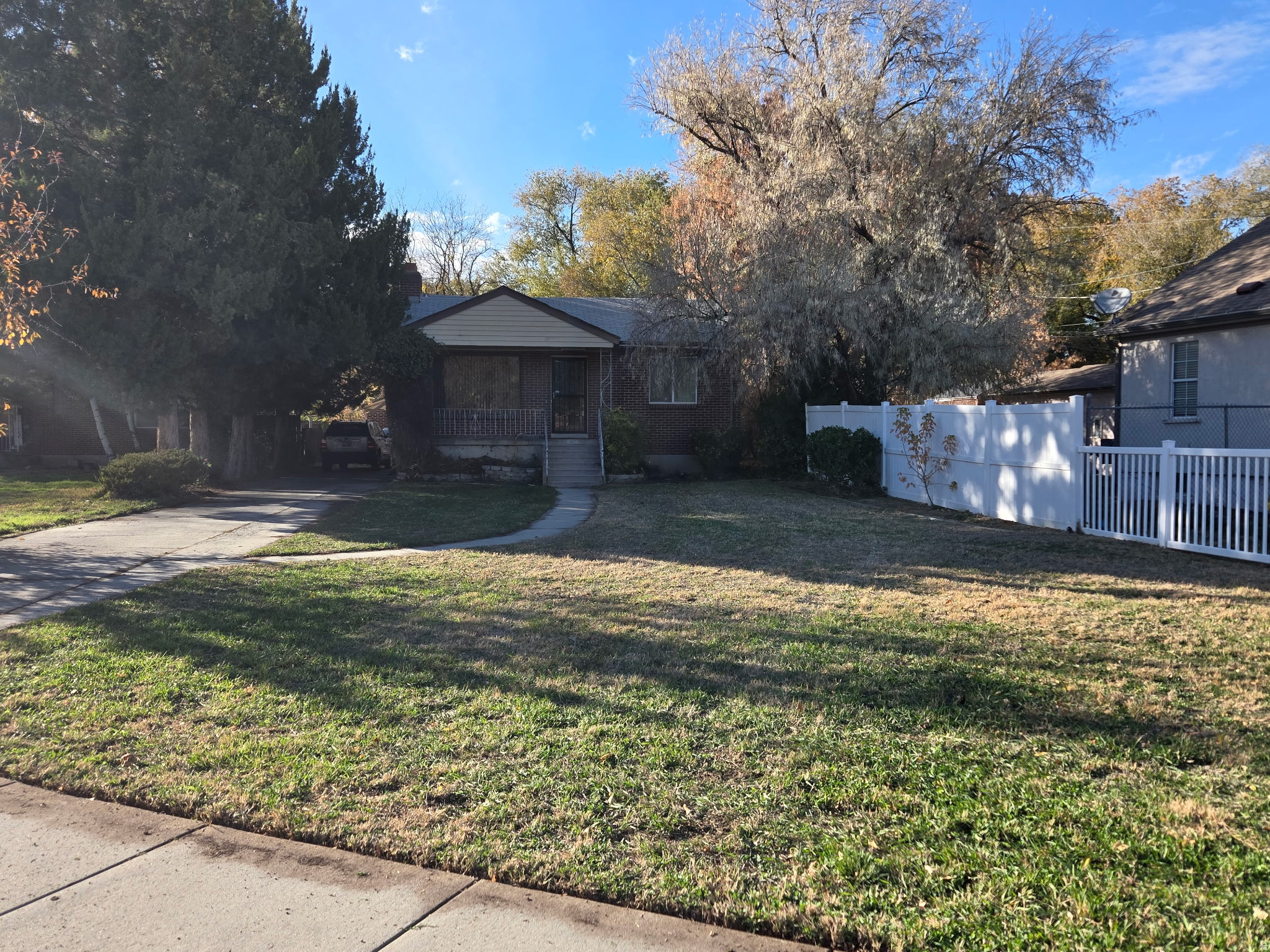 GEORGE ADONDAKIS SUB - Residential