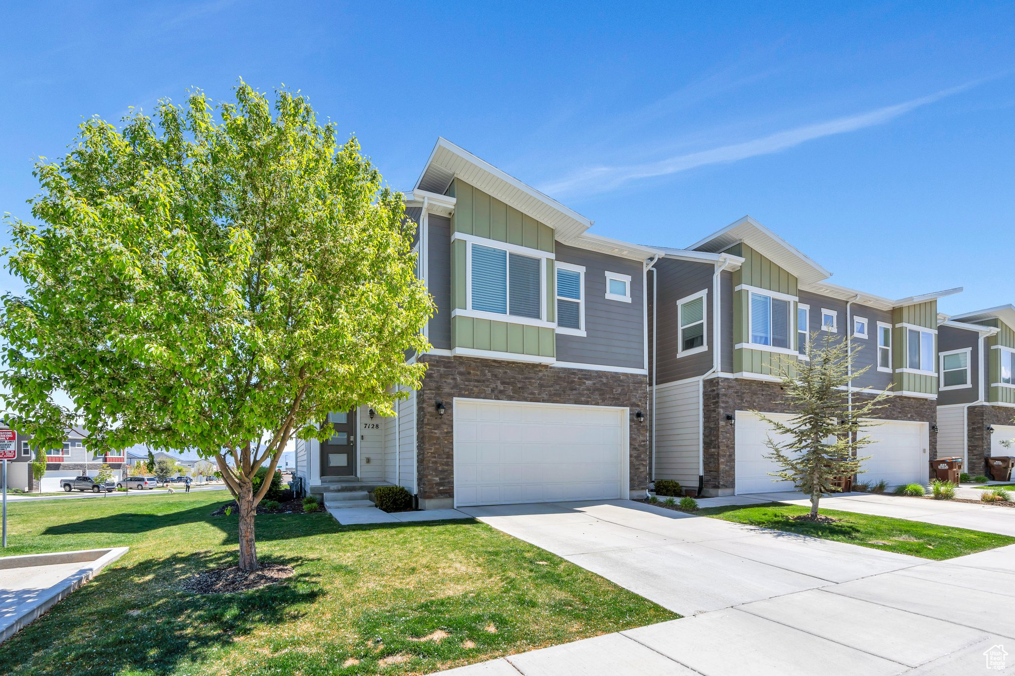 7128 N Mountain Field Dr, Eagle Mountain, Utah image 2