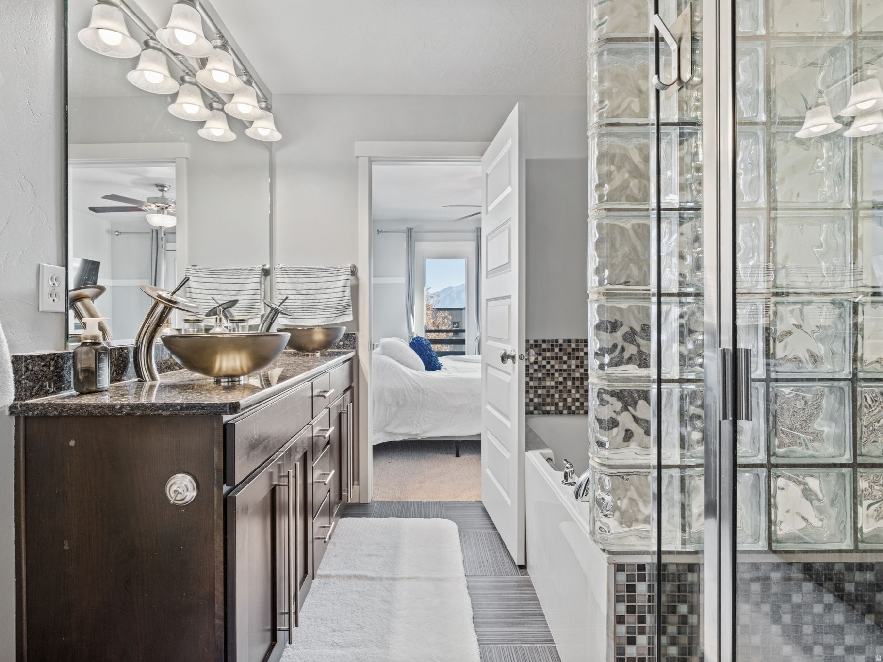 KENNECOTT - Residential