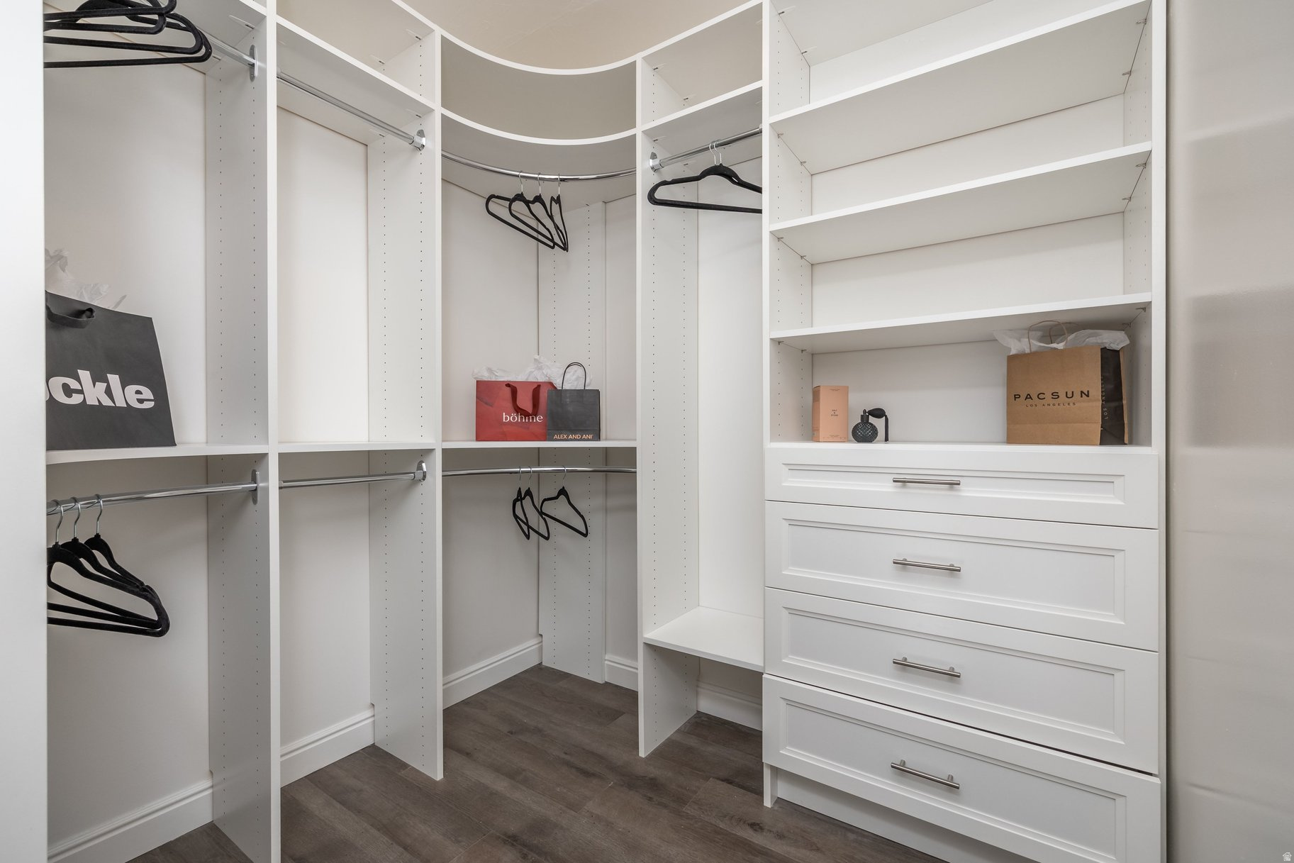 HIGHLANDS/HIDDEN VLY - Residential