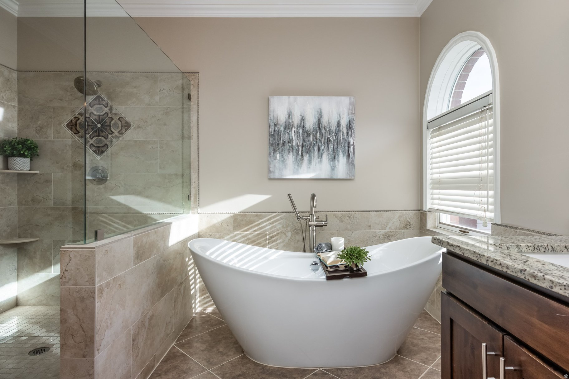 HIGHLANDS/HIDDEN VLY - Residential