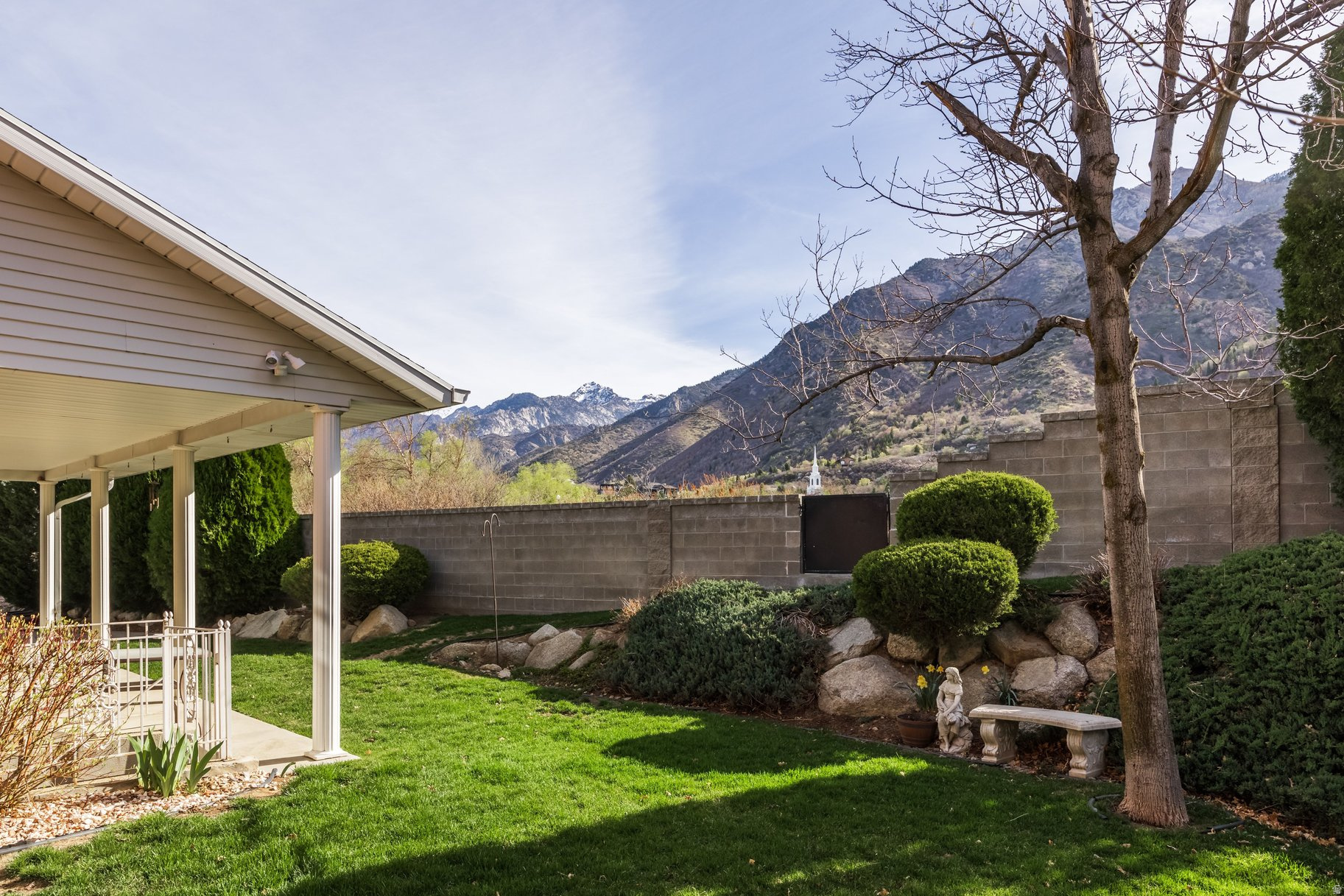 HIGHLANDS/HIDDEN VLY - Residential
