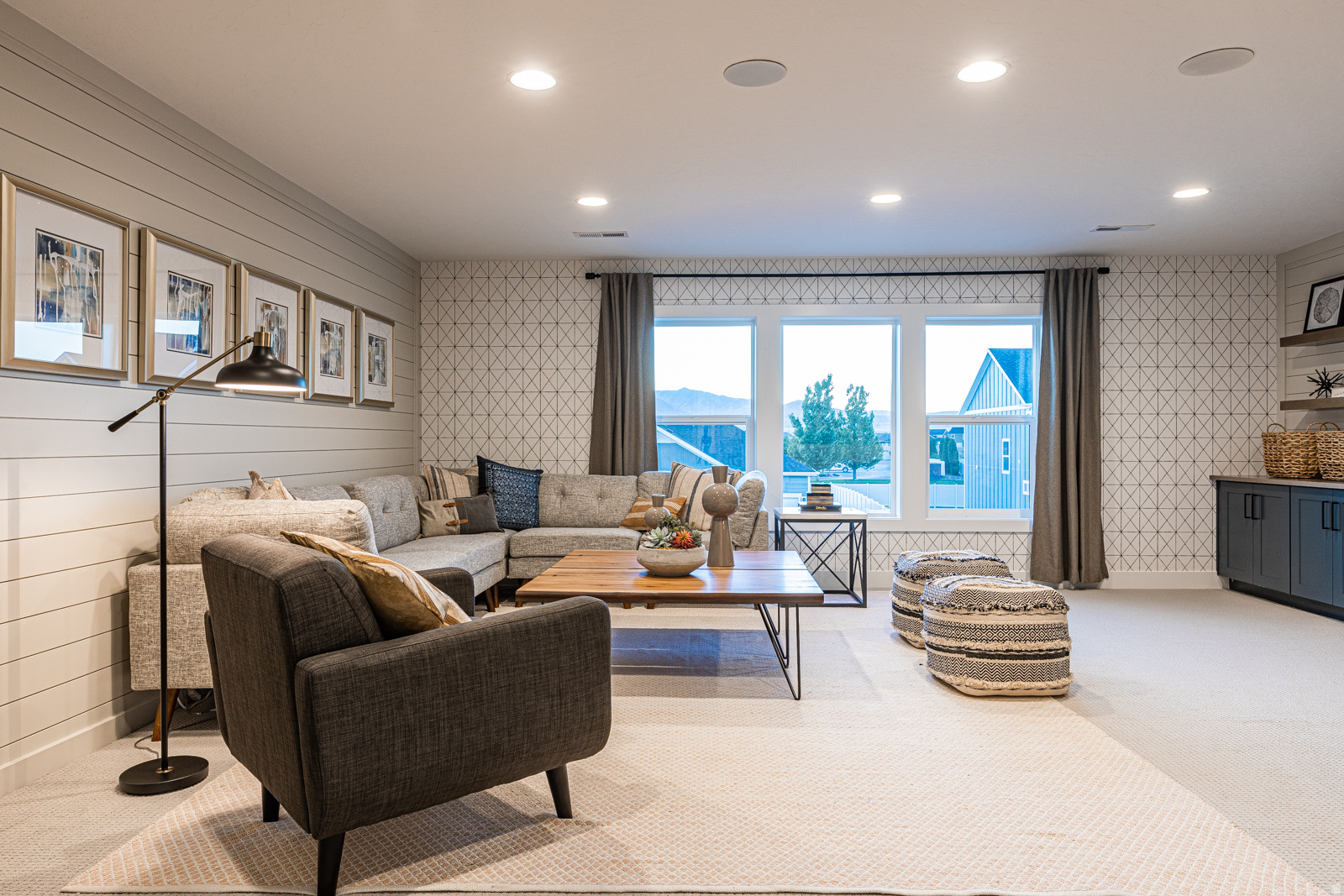 WILLOW ESTATES - Residential