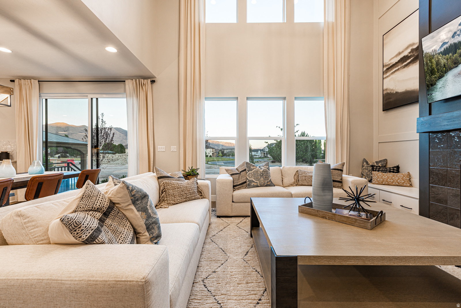 WILLOW ESTATES - Residential