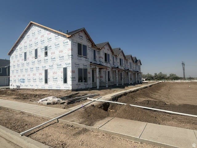 Photo of 2260 W 1400 N #176, Farr West, UT 84404 (MLS # 2179130)