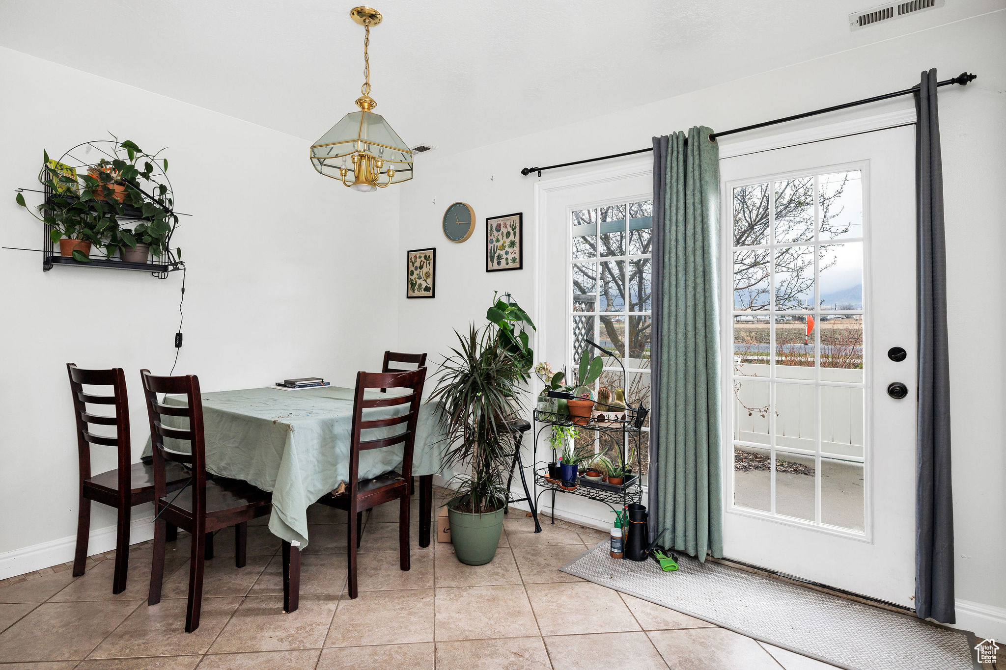105 W Penhurst Pl, Logan, Utah image 4