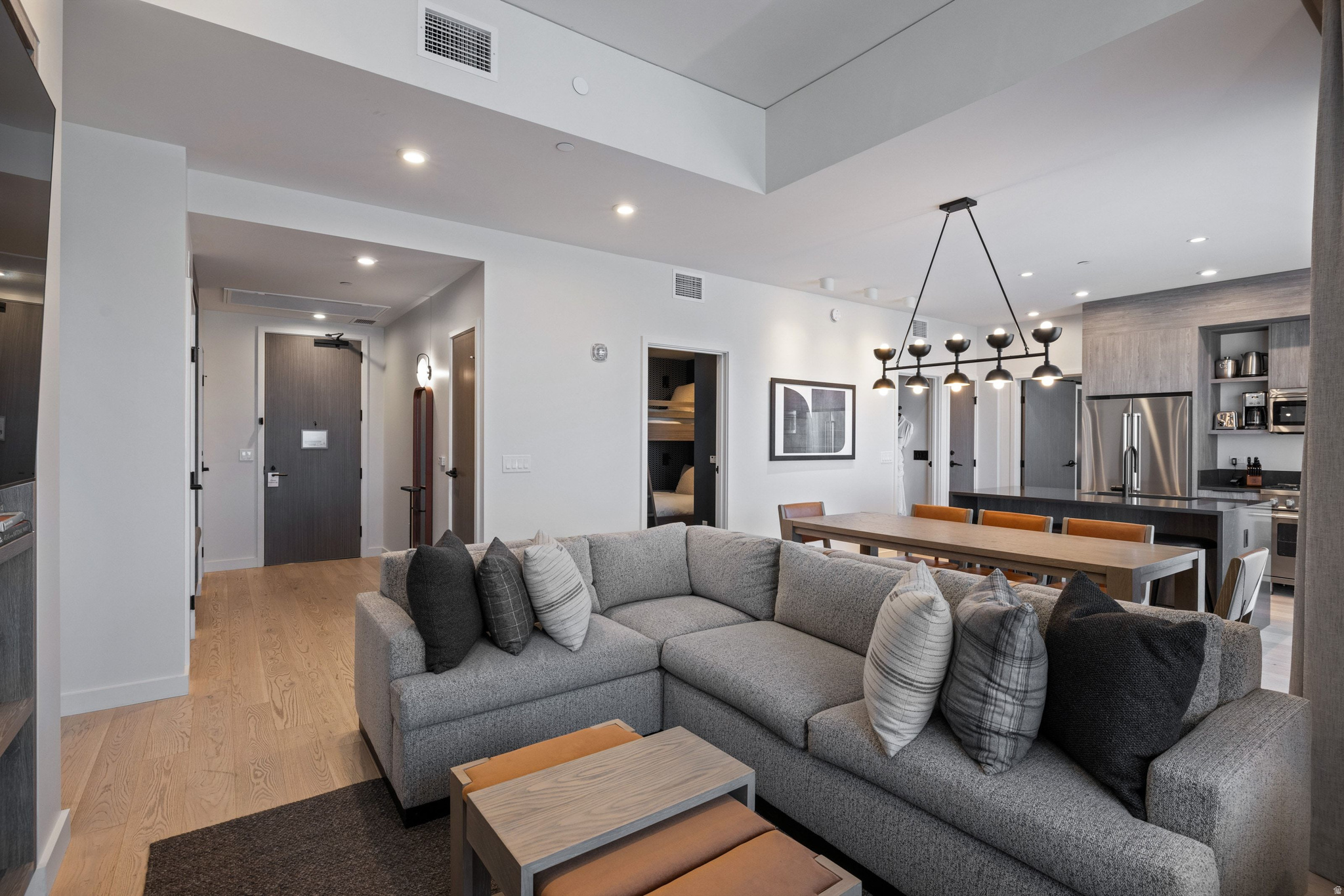 PENDRY RESIDENCES PARK CITY - Residential