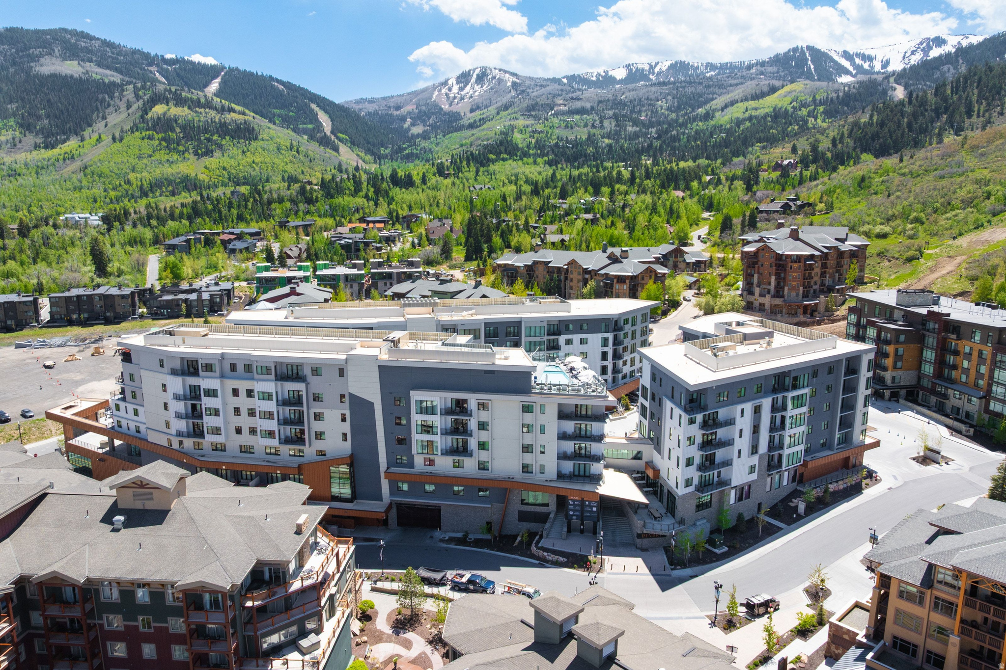 PENDRY RESIDENCES PARK CITY - Residential