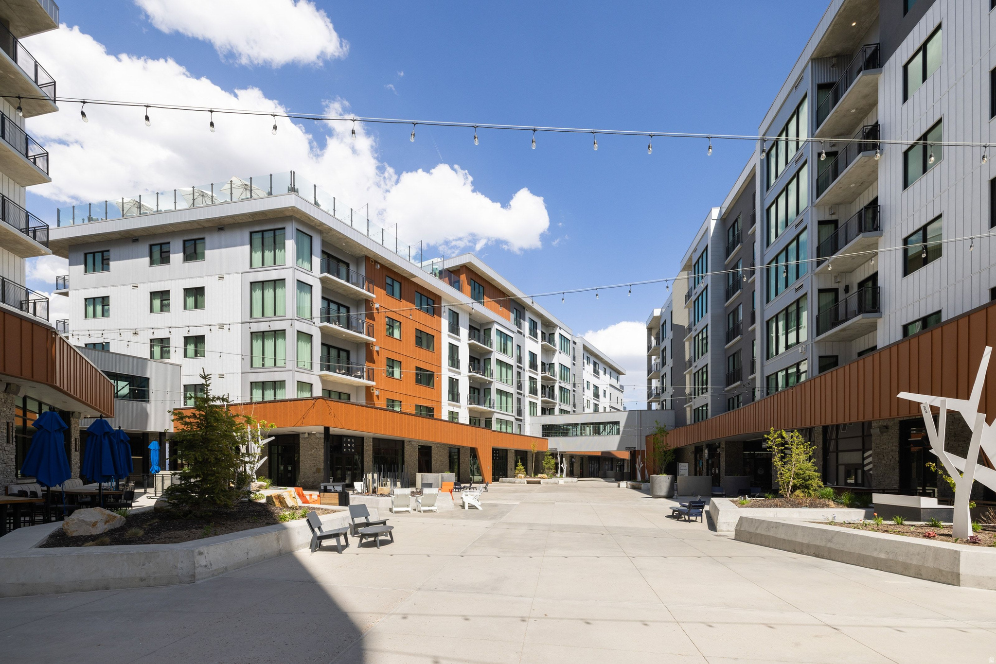 PENDRY RESIDENCES PARK CITY - Residential