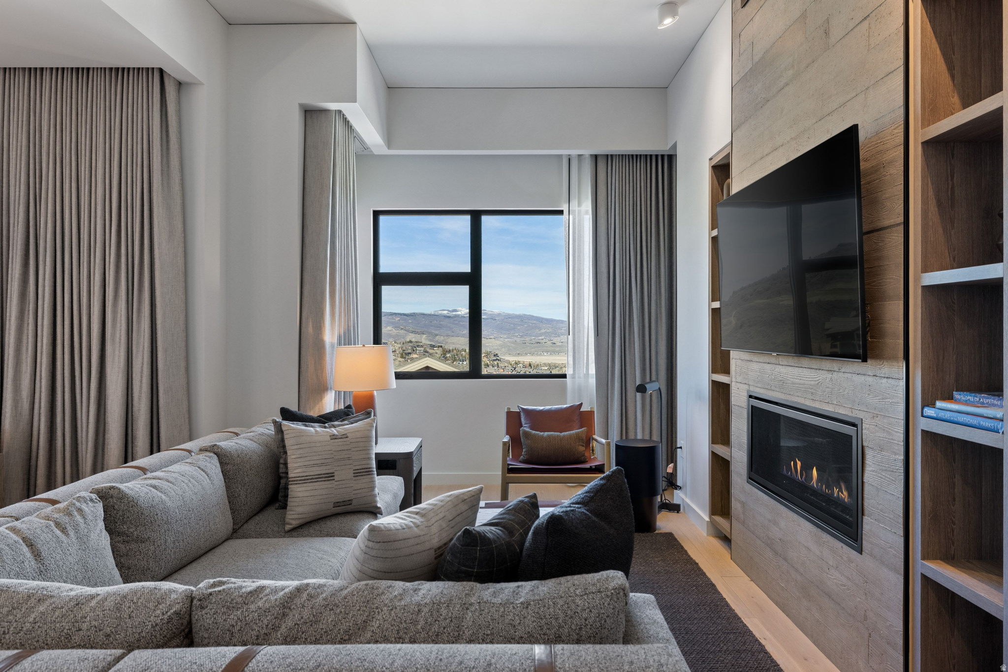PENDRY RESIDENCES PARK CITY - Residential