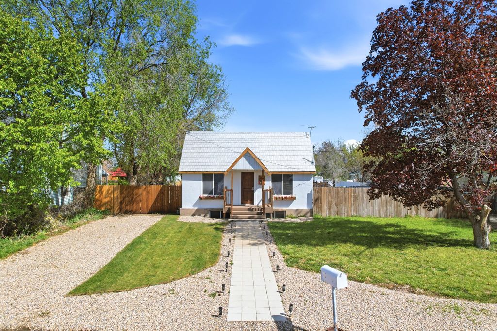 Photo of 565 E 500 S, Payson, UT 84651 (MLS # 2155988)