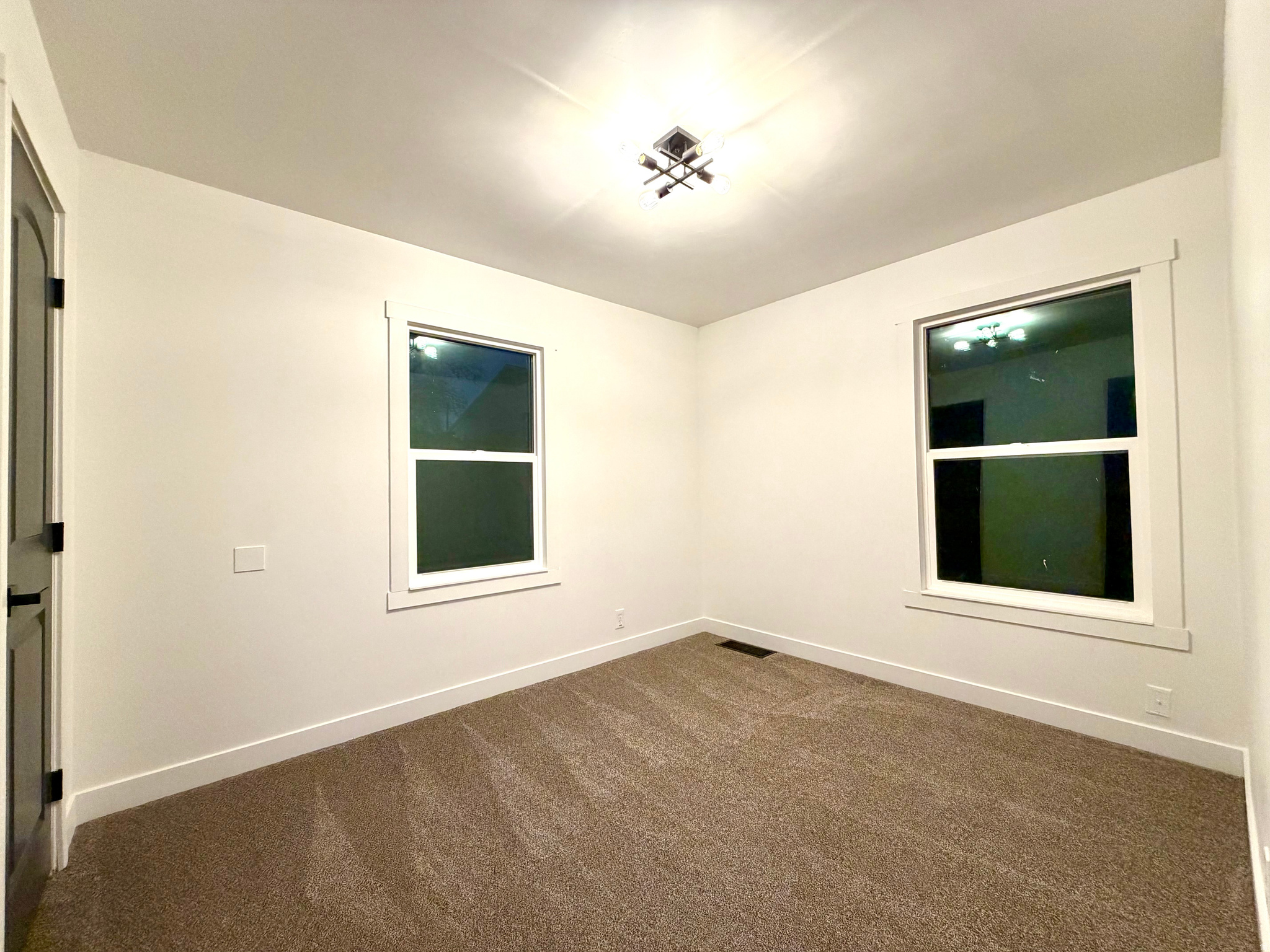 KEARNS TOWNSITE - Residential