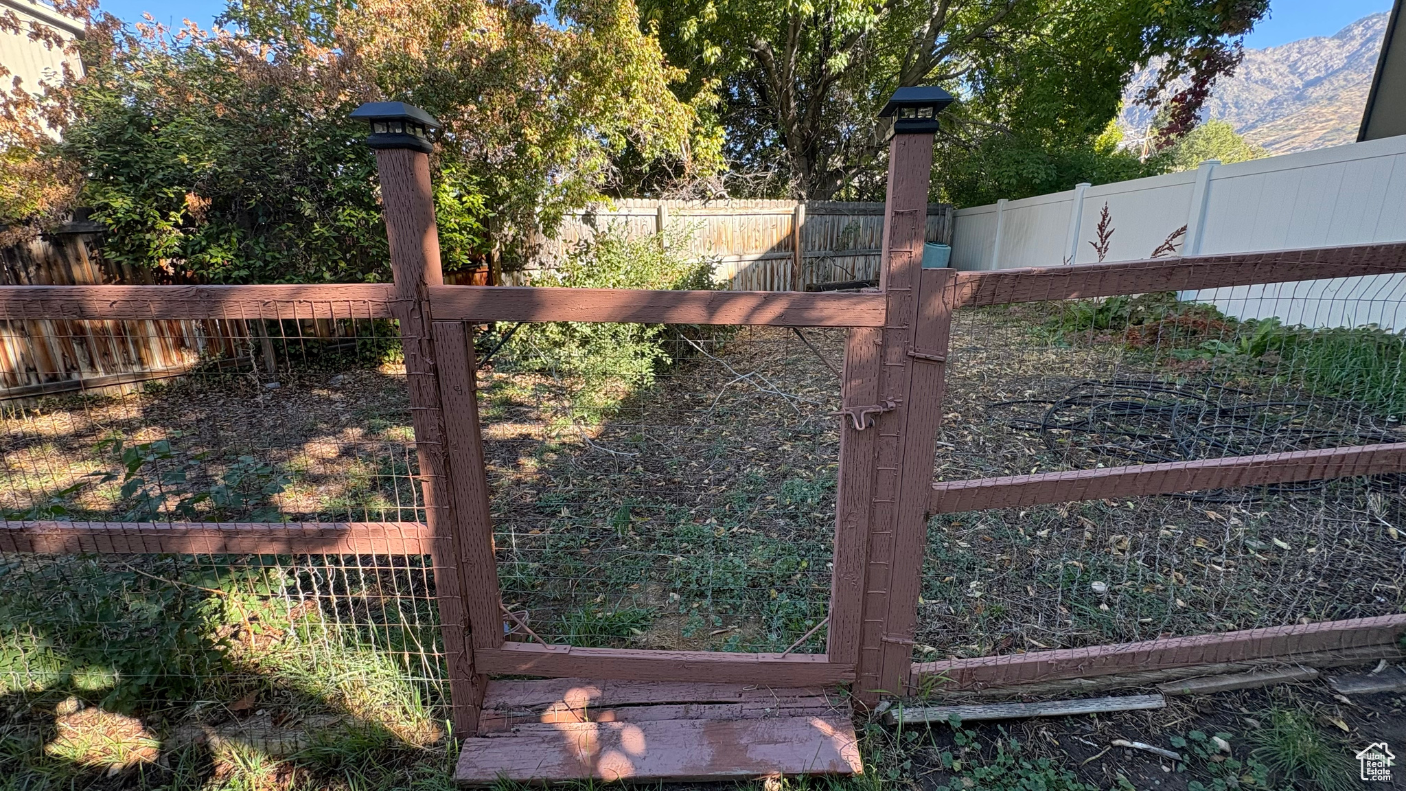 NUTREE WEST - Residential