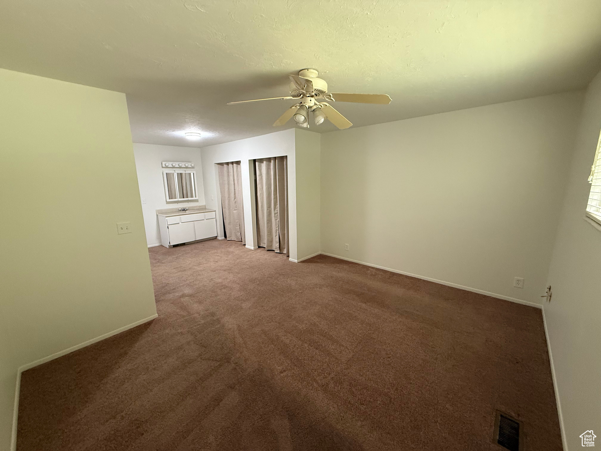 NUTREE WEST - Residential