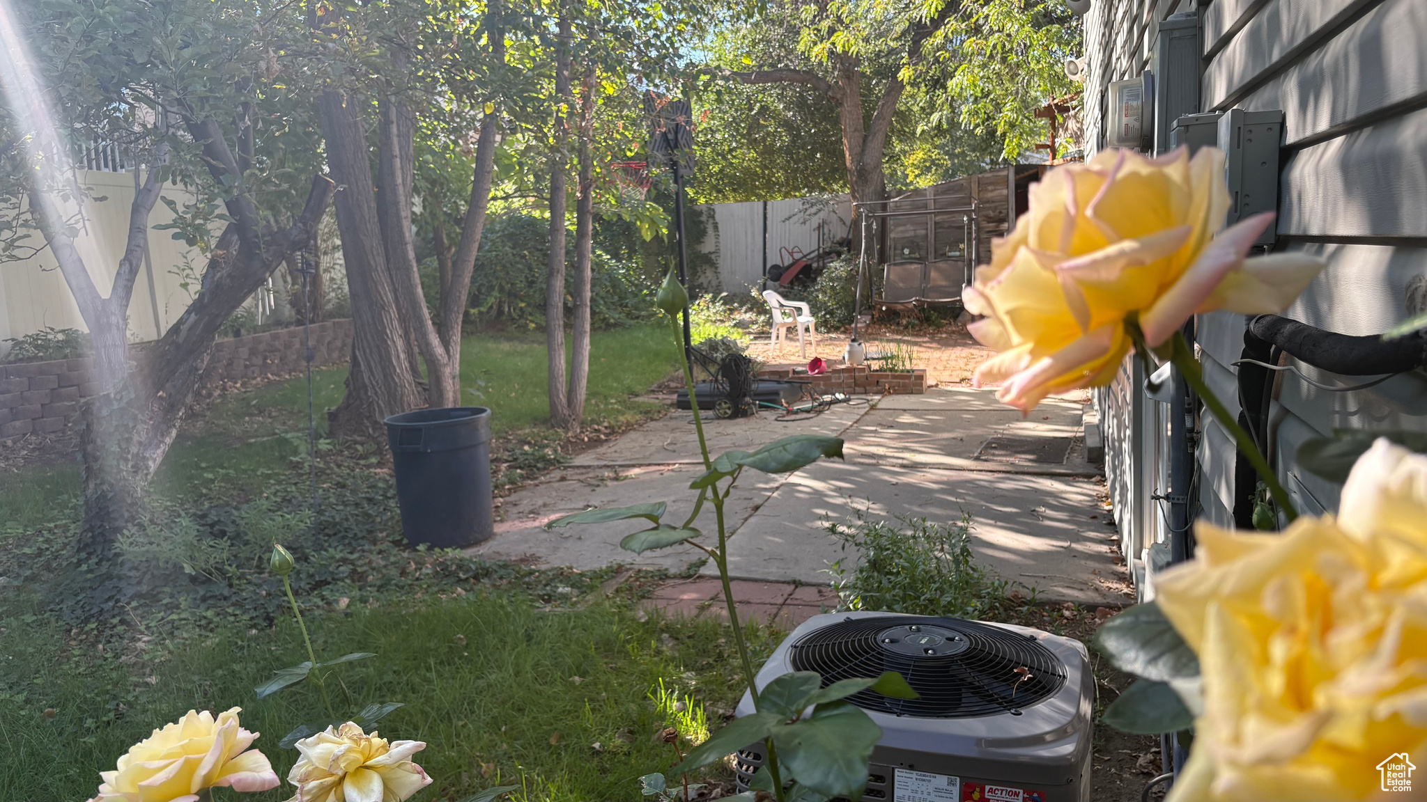 NUTREE WEST - Residential