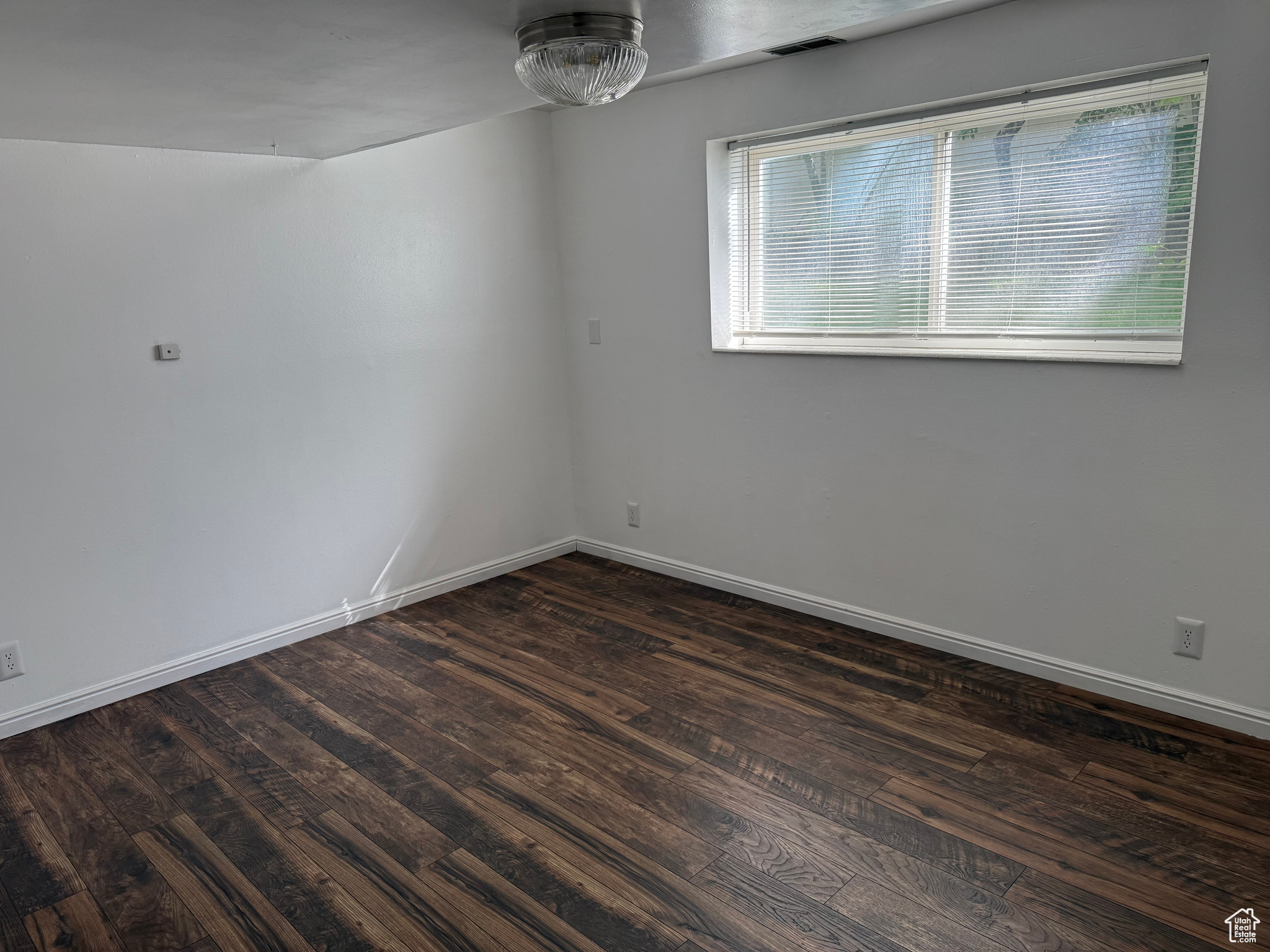 NUTREE WEST - Residential