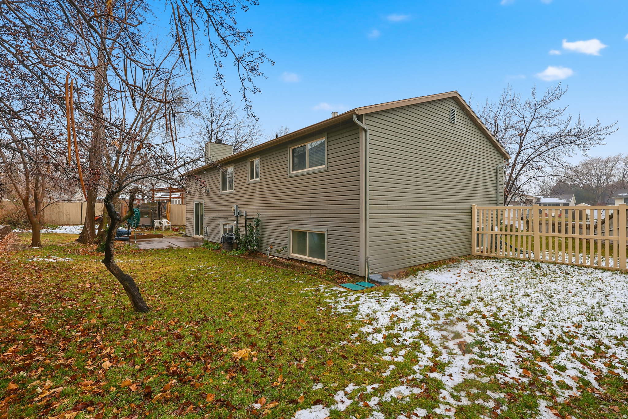 NUTREE WEST - Residential