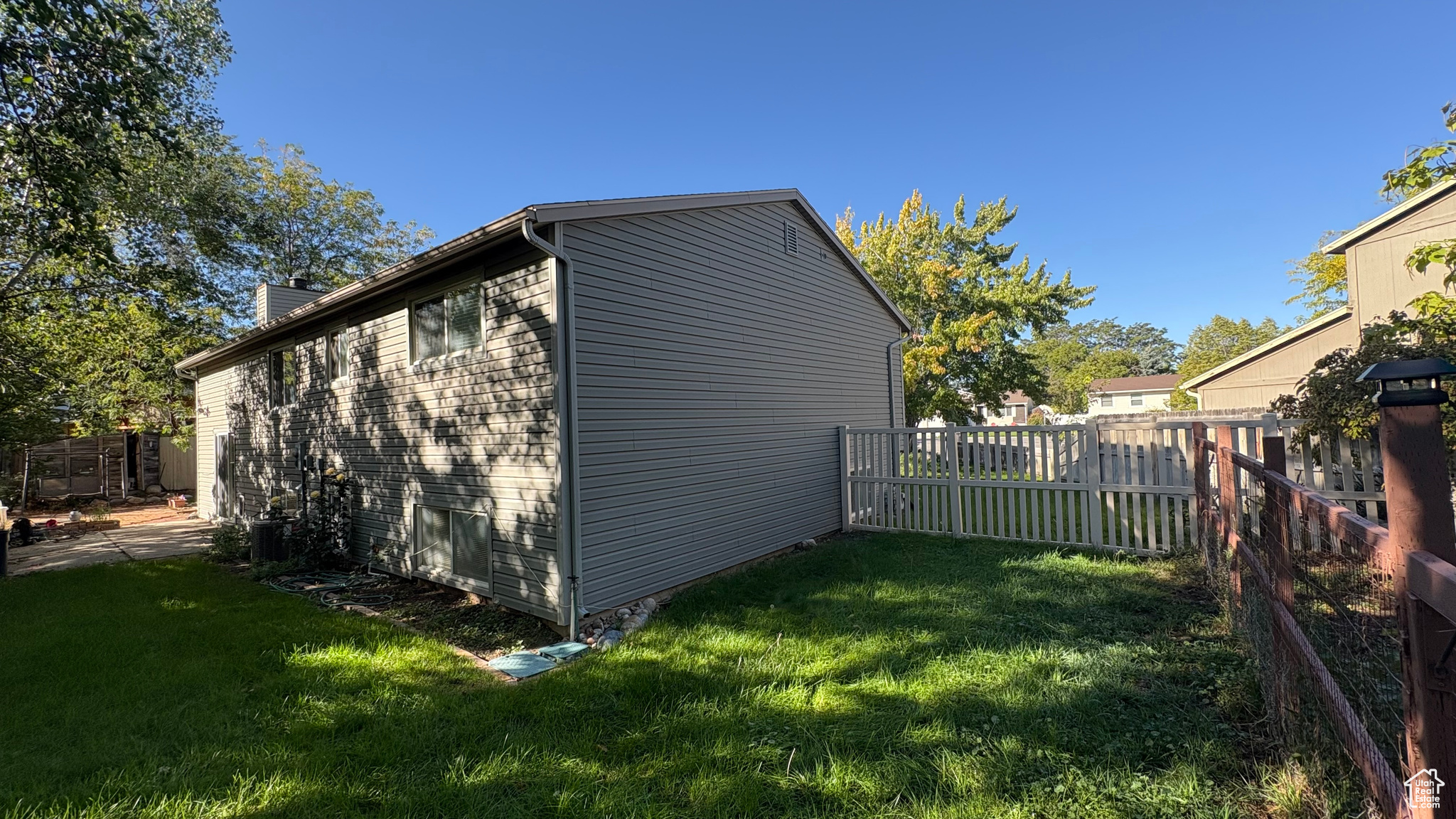 NUTREE WEST - Residential