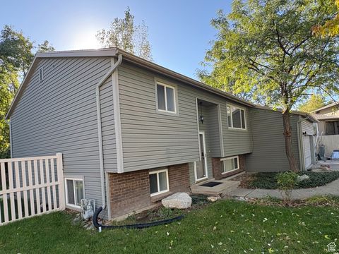Tiny photo for 3184 BARNHILL BAY, Cottonwood Heights, UT 84121 (MLS # 2117672)