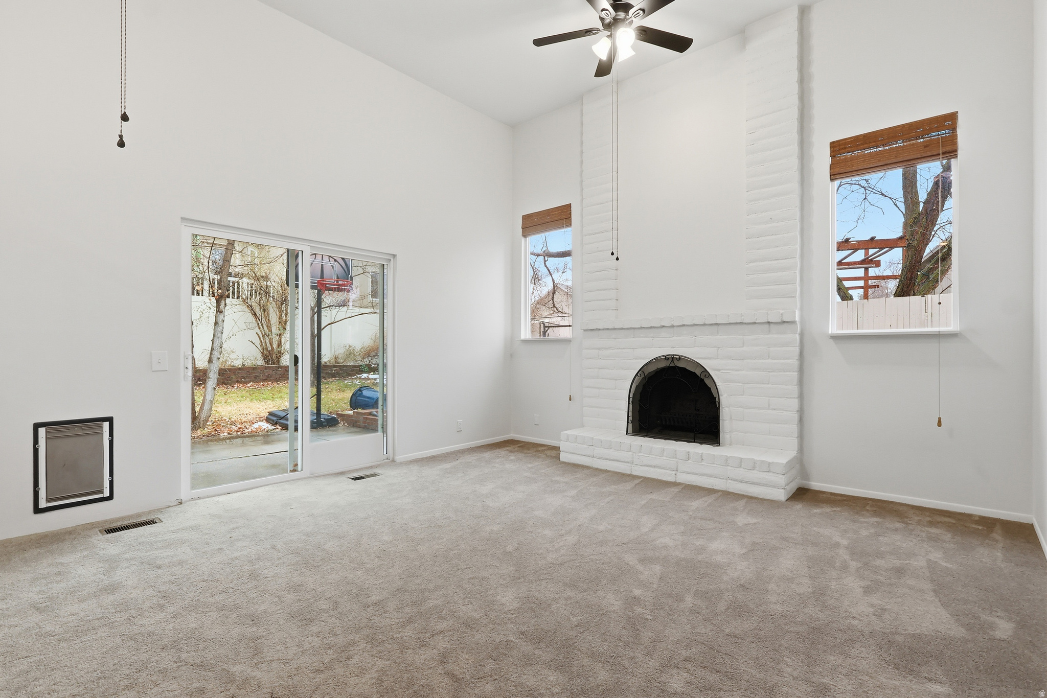 NUTREE WEST - Residential