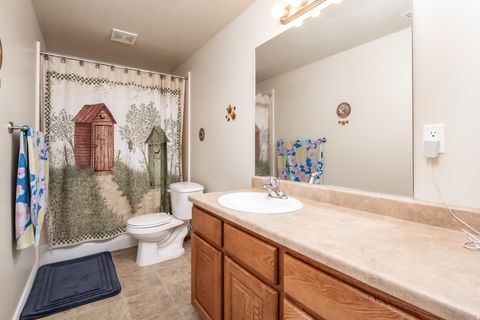 Tiny photo for 2205 N 600 E, North Ogden, UT 84414 (MLS # 2159116)