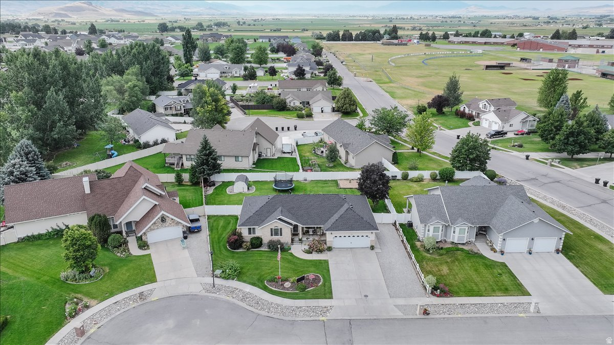 OAKWOOD EST - Residential