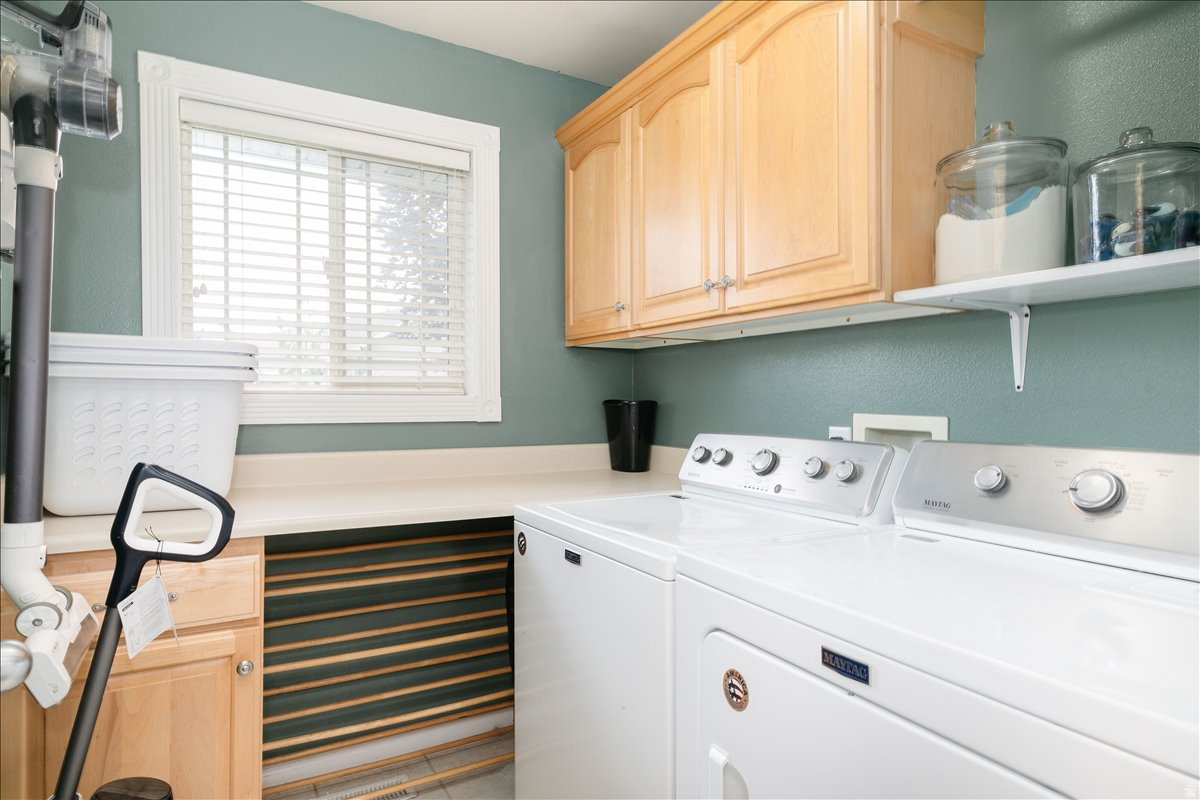 OAKWOOD EST - Residential