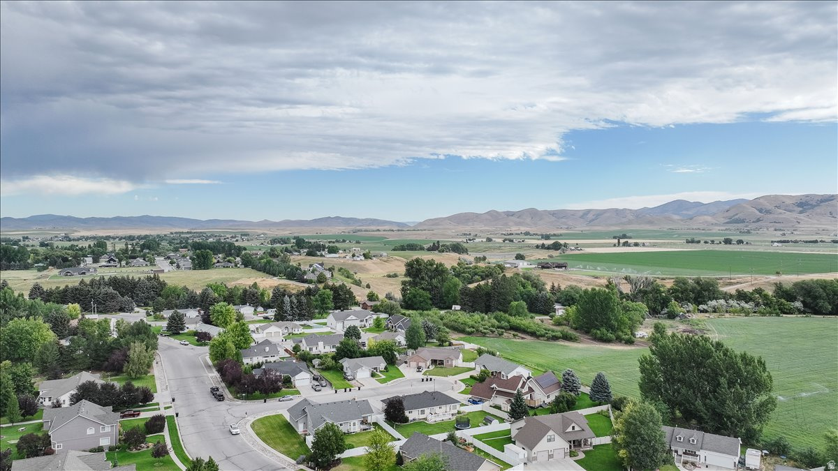 OAKWOOD EST - Residential