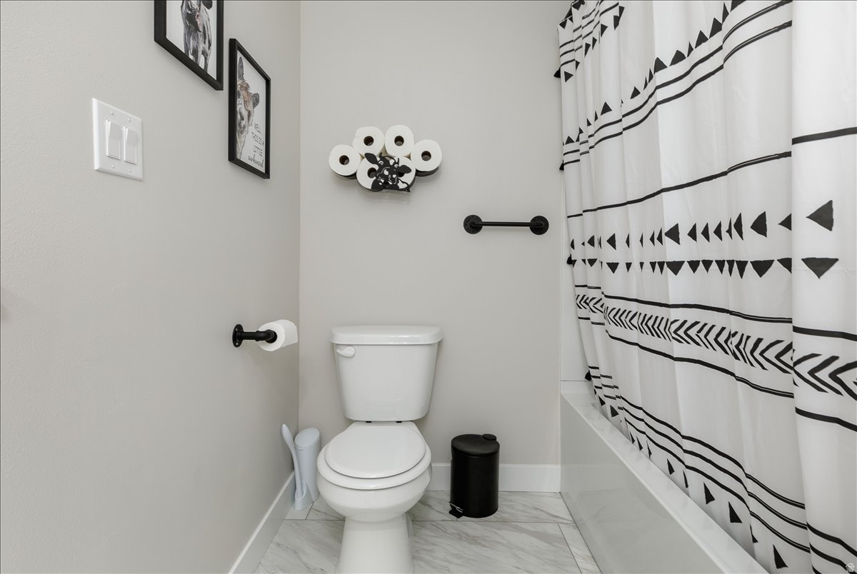 OAKWOOD EST - Residential